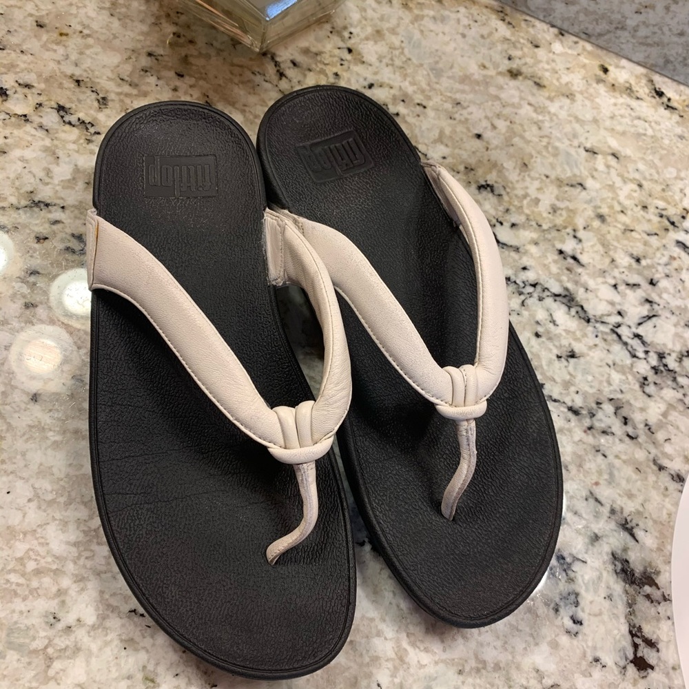 Fitflop flip flops size 8